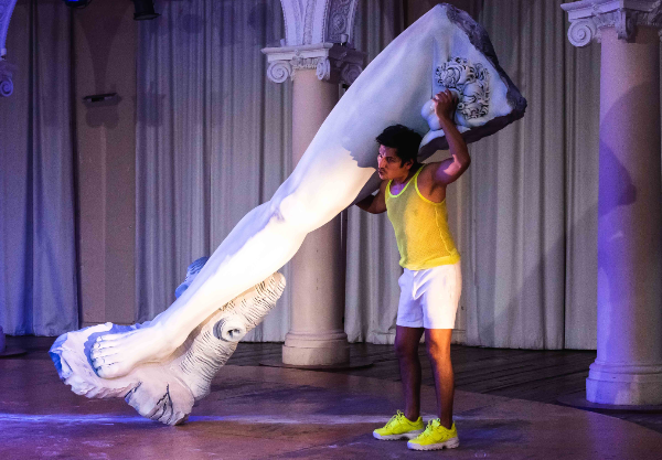 El David Marrón de David Gudiño: Impactante reflexión&nbsp;escénica.